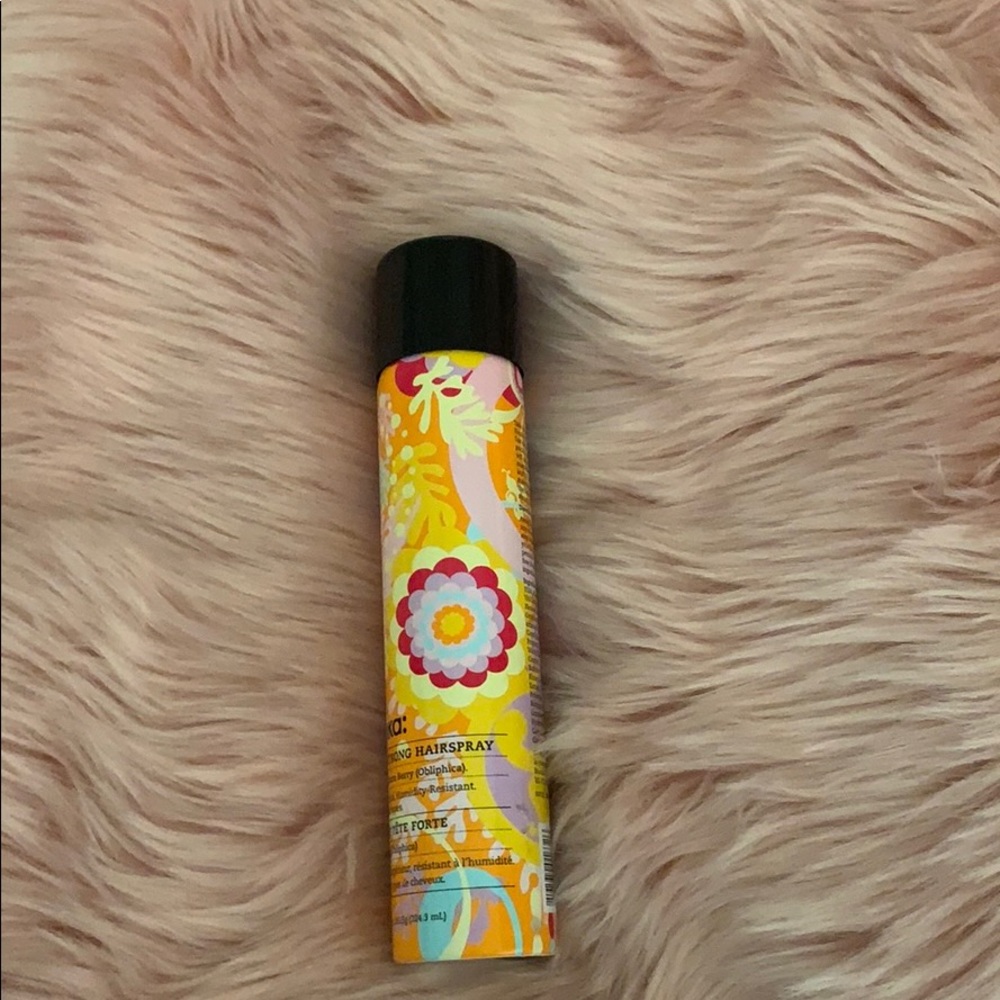 Amika hair spray 10 oz (324.3) superior hold.
